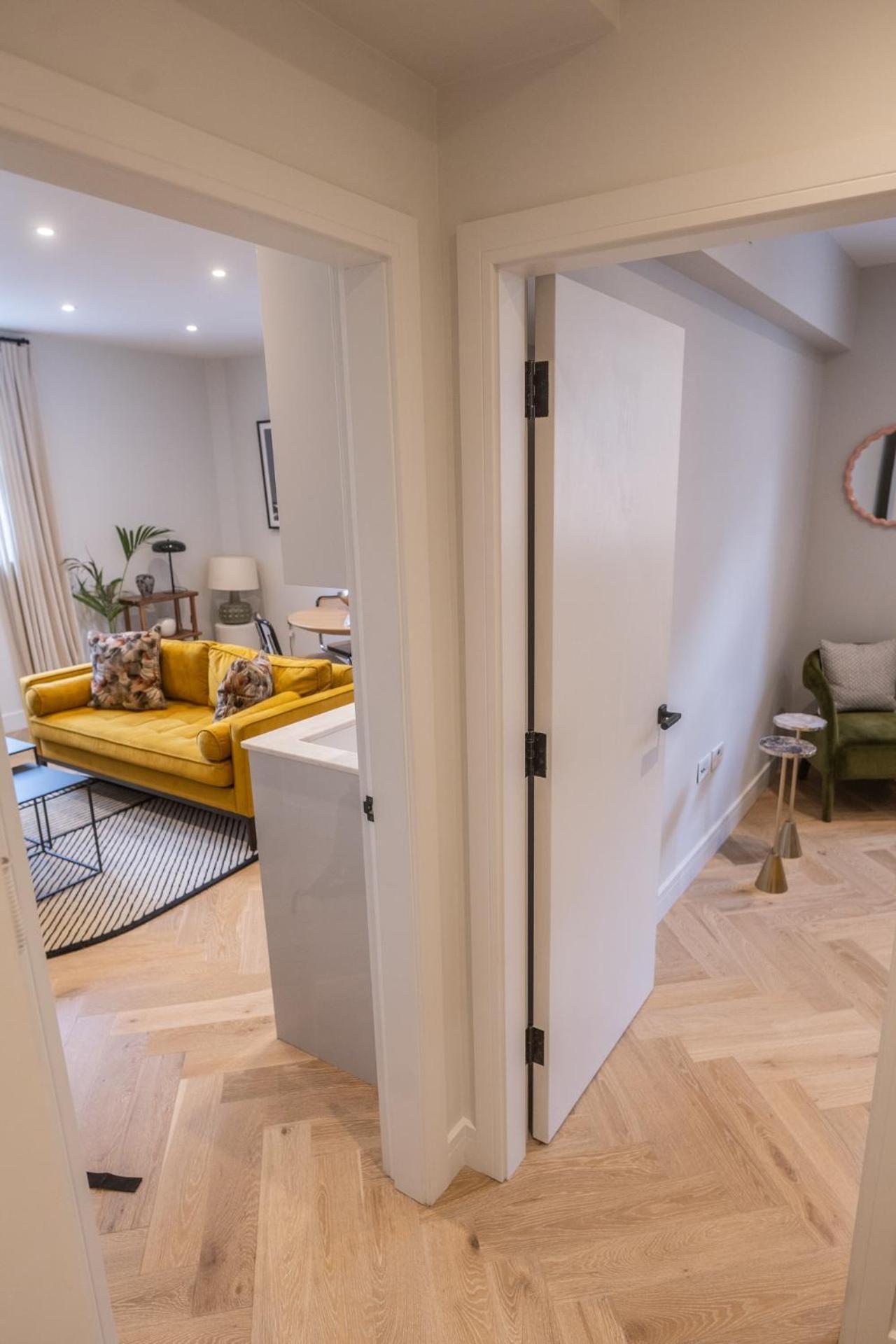 Modern, Stylish Newly Refurbished 2Nd Floor Apartment In Fitzrovia Londres Exterior foto